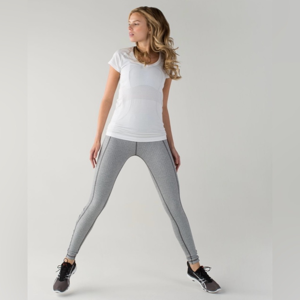 Lululemon Turn Around Tight